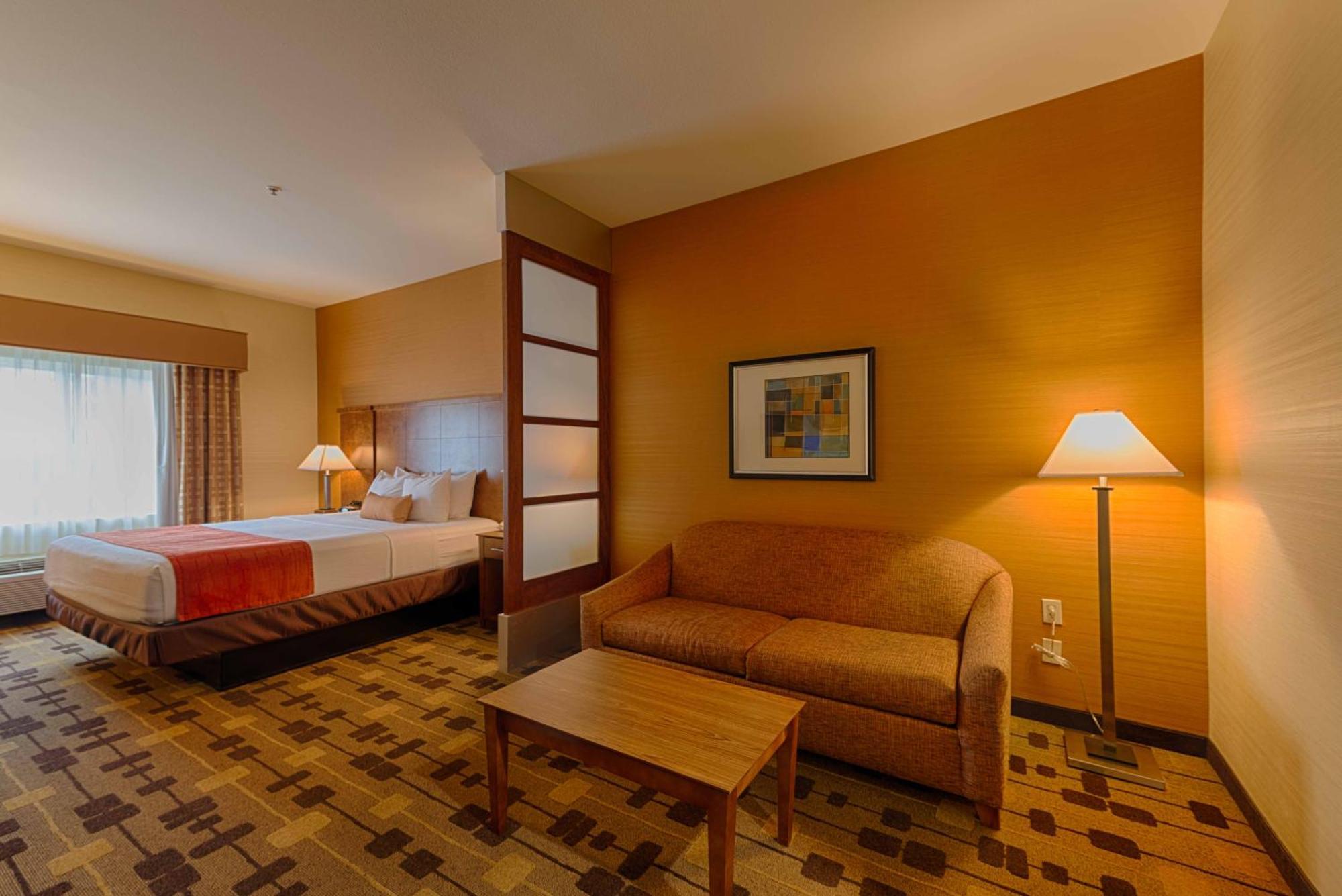 Best Western Plus Delta Inn & Suites Oakley Bagian luar foto
