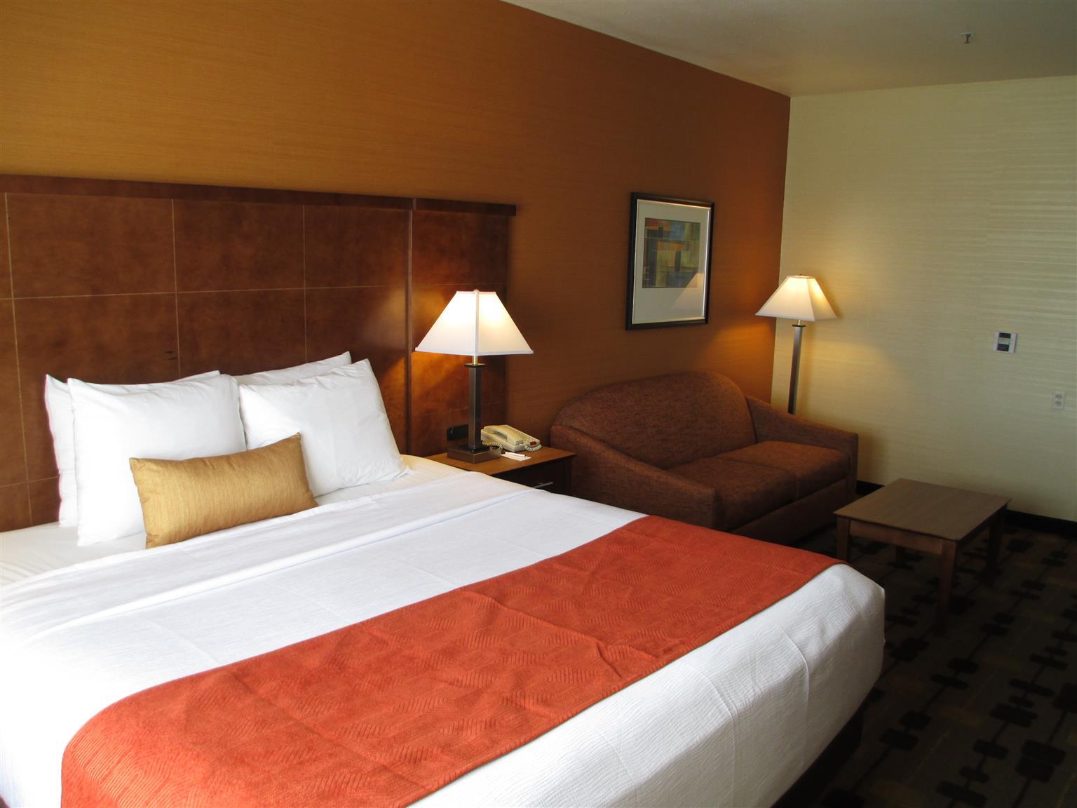 Best Western Plus Delta Inn & Suites Oakley Bagian luar foto