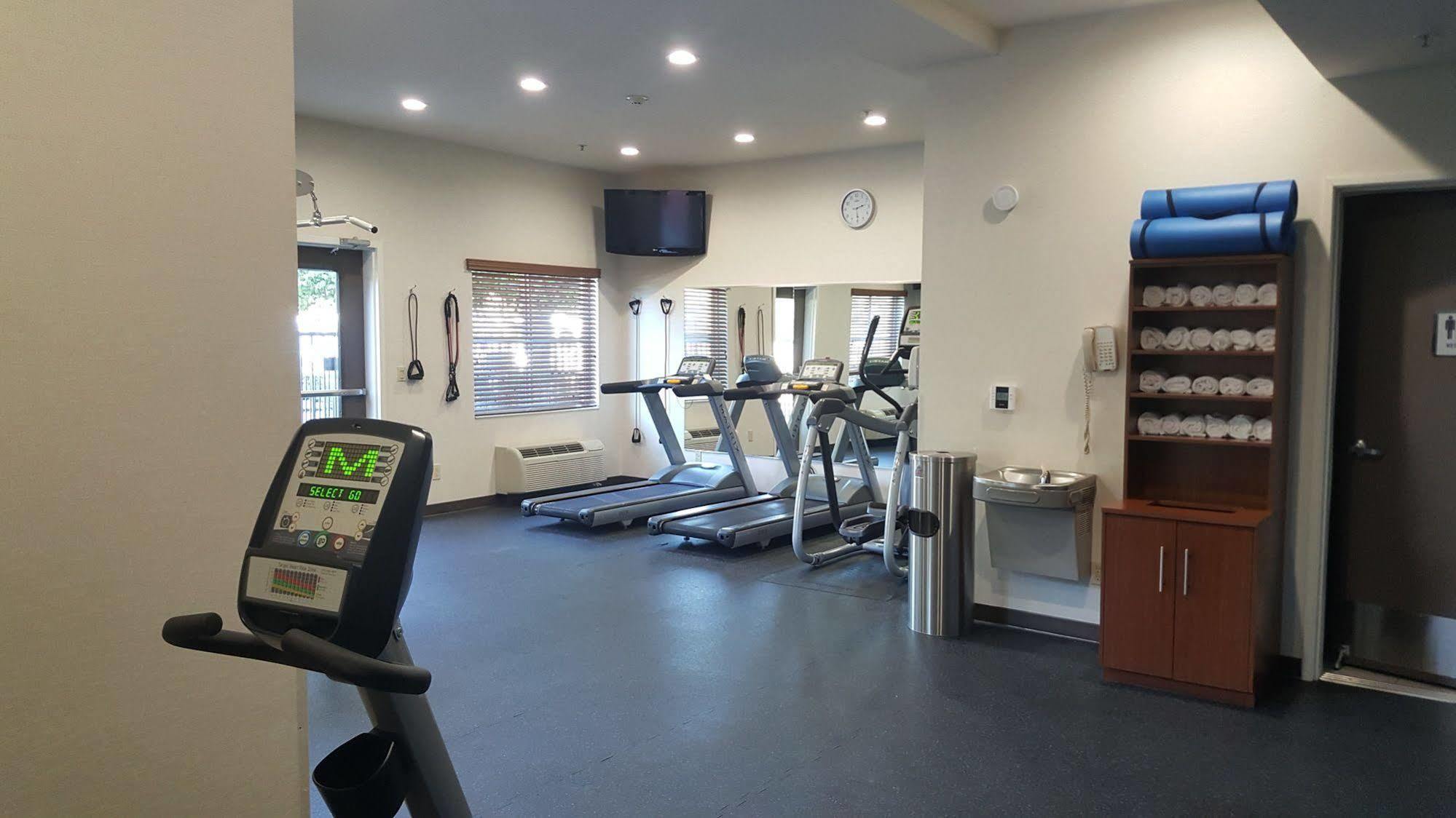 Best Western Plus Delta Inn & Suites Oakley Bagian luar foto